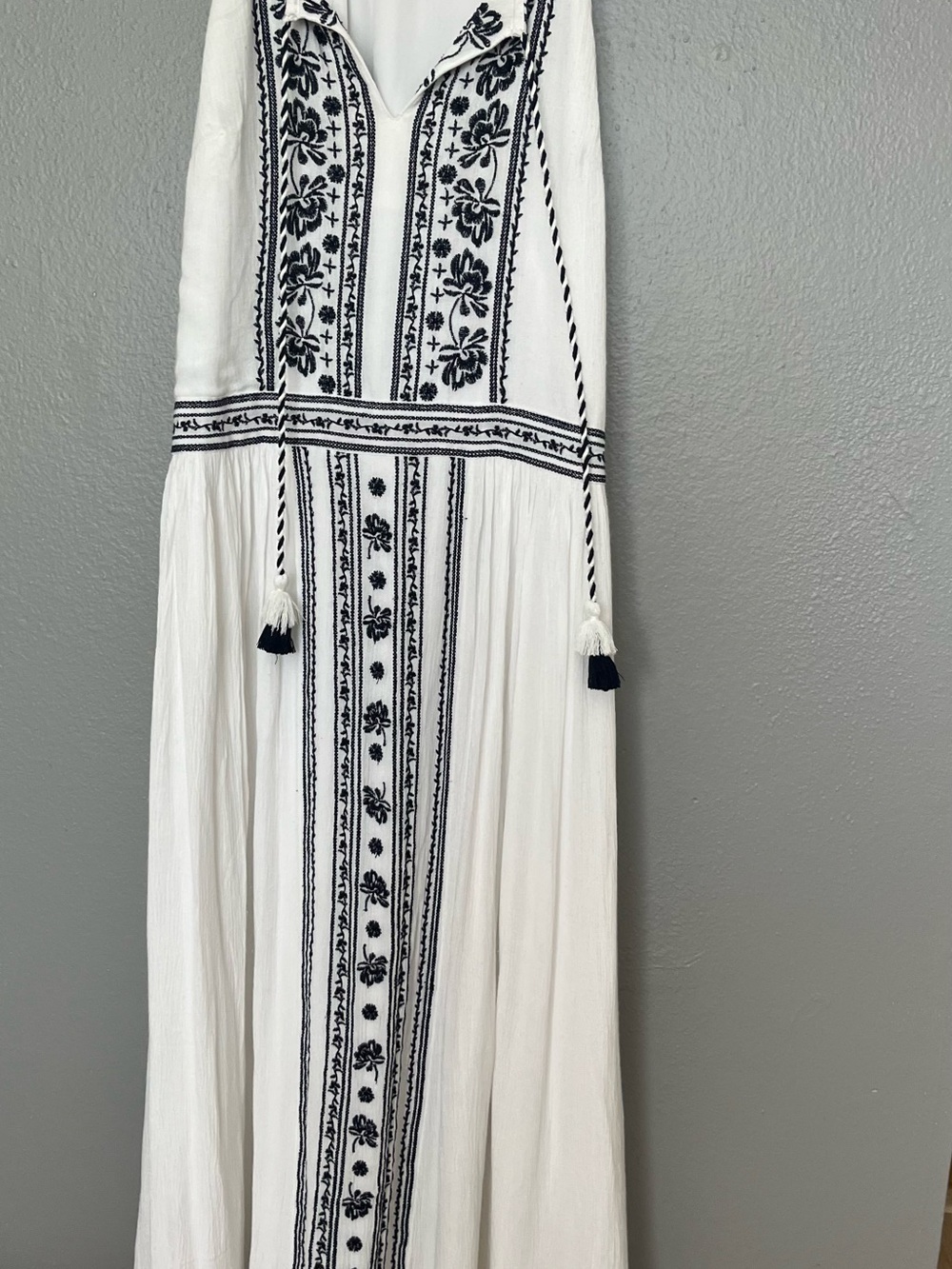 Abercrombie & Fitch White Maxi Dress with Black Floral Embroidery